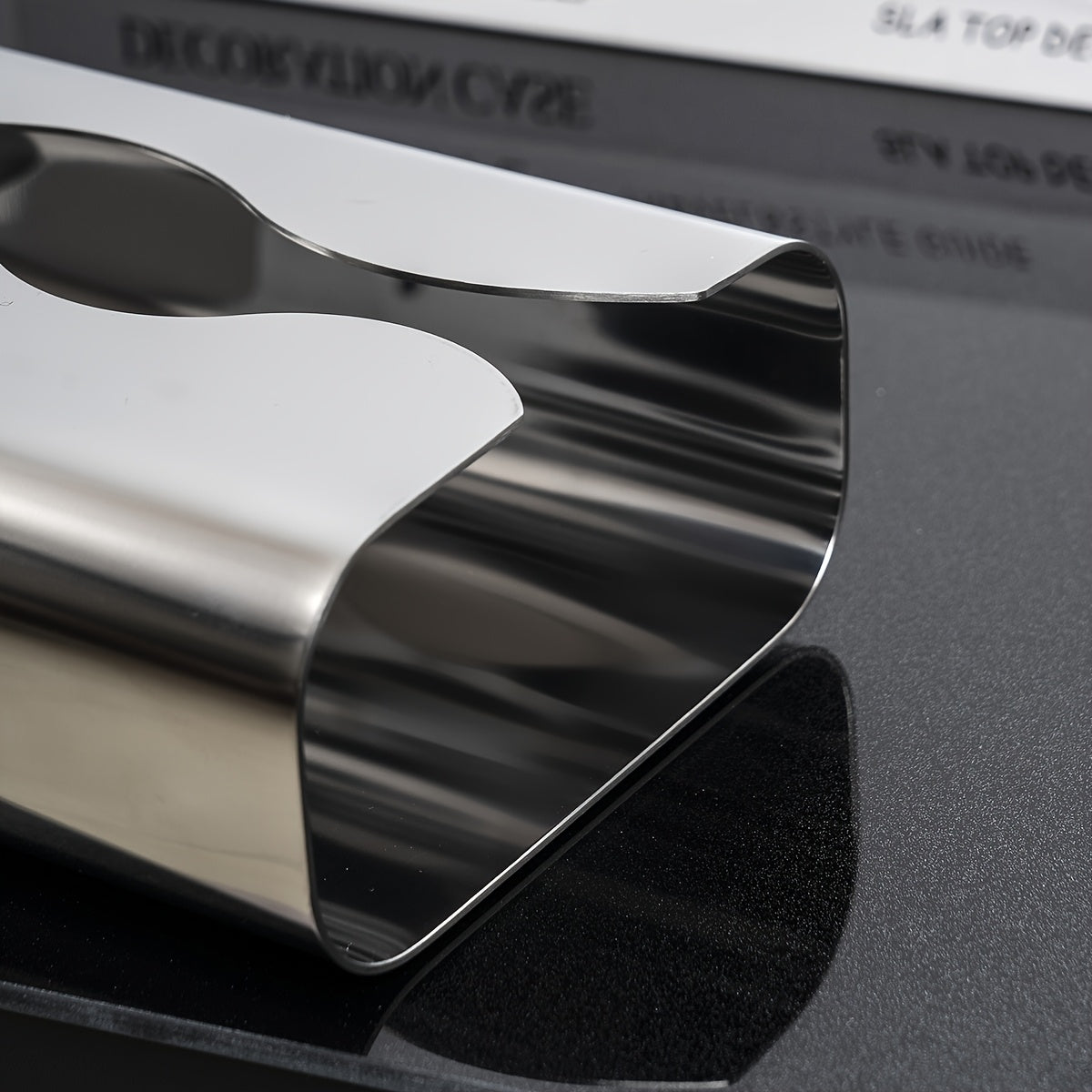 1pc/2pcsStainless Steel Tissue Box, Napkin box, Face Towel Box, Polished Finish, Modern style, Ideal for Bathroom, Lounge, Living Room, Home, Hotel, Office Use, Stylish Design, Elegant Metal Texture, Practical Design, Rectangular Facial Tissue Holder