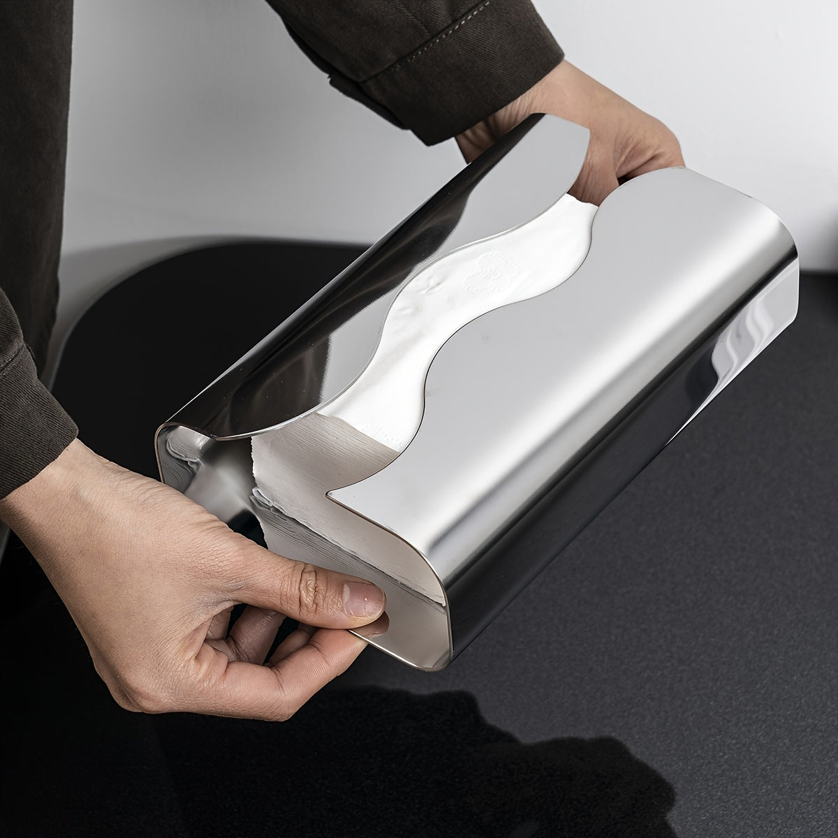 1pc/2pcsStainless Steel Tissue Box, Napkin box, Face Towel Box, Polished Finish, Modern style, Ideal for Bathroom, Lounge, Living Room, Home, Hotel, Office Use, Stylish Design, Elegant Metal Texture, Practical Design, Rectangular Facial Tissue Holder