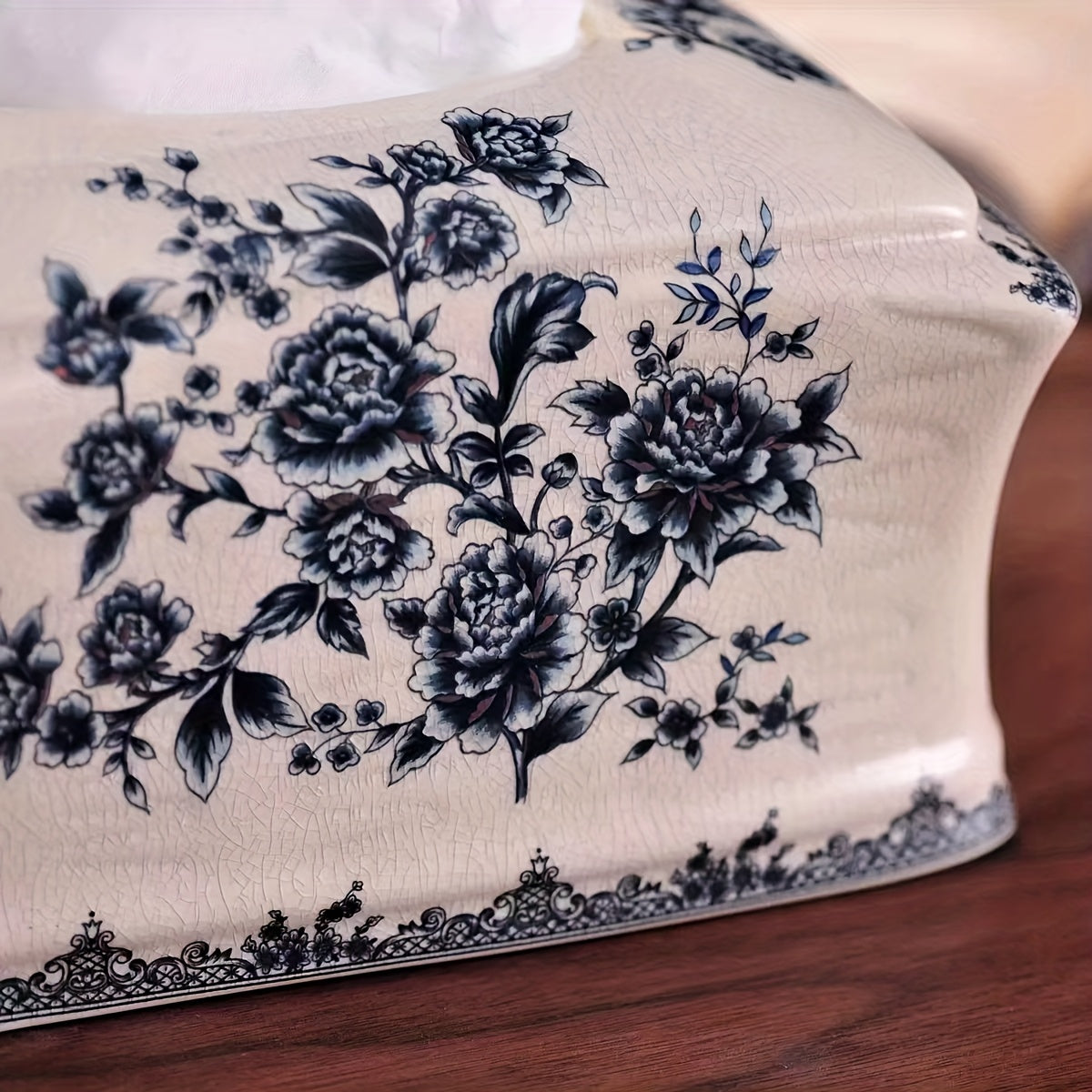 [Christmas Ceramic Box] Blue and White Crackled Ceramic Tissue Box | New Chinese Style for Living Room Coffee Table Home Use Housewarming, Best for Christmas