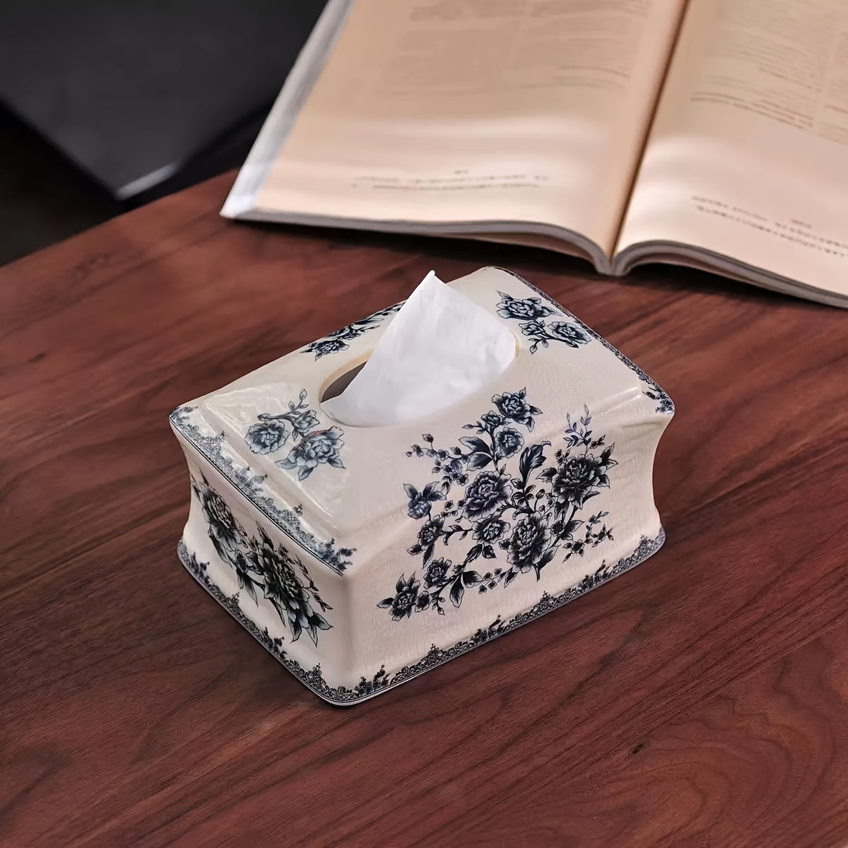 [Christmas Ceramic Box] Blue and White Crackled Ceramic Tissue Box | New Chinese Style for Living Room Coffee Table Home Use Housewarming, Best for Christmas